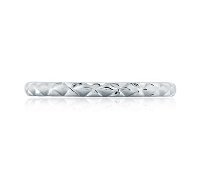 Delicate Outer Quilt Wedding Band