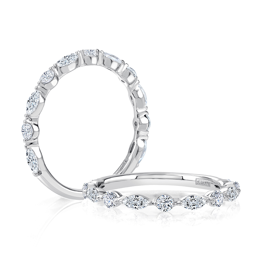 Beautiful oval diamond wedding ring | Wedding rings vintage, Wedding rings, Wedding  rings solitaire