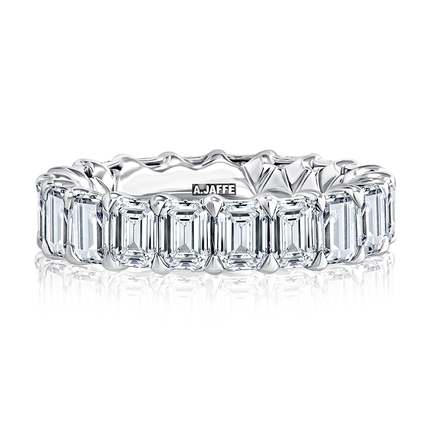 Modern Emerald Diamond Eternity Band with a Quilts Interior