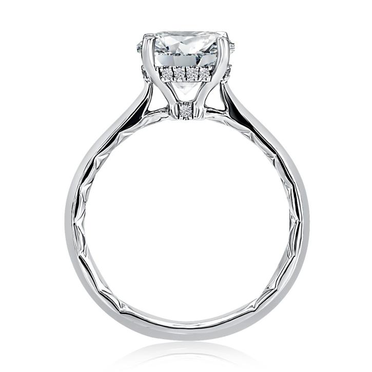 Say ‘Yes’ to Elegance: The Best Luxury Engagement Rings of the Year