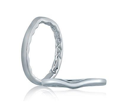 Diamond Contoured Wedding Bands – A Trend That is Here to Stay
